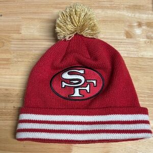 San Francisco 49ers XL logo Mitchell & Ness Red Beanie with Gold Pom-Pom